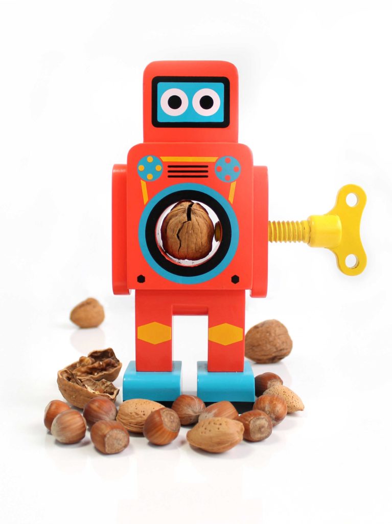 Robot Nut Cracker di Gessato